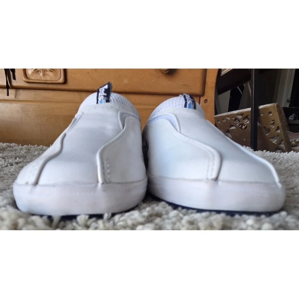KEDS Womans Slip On Sneakers Sz 6 ~Near Perfect  Condition